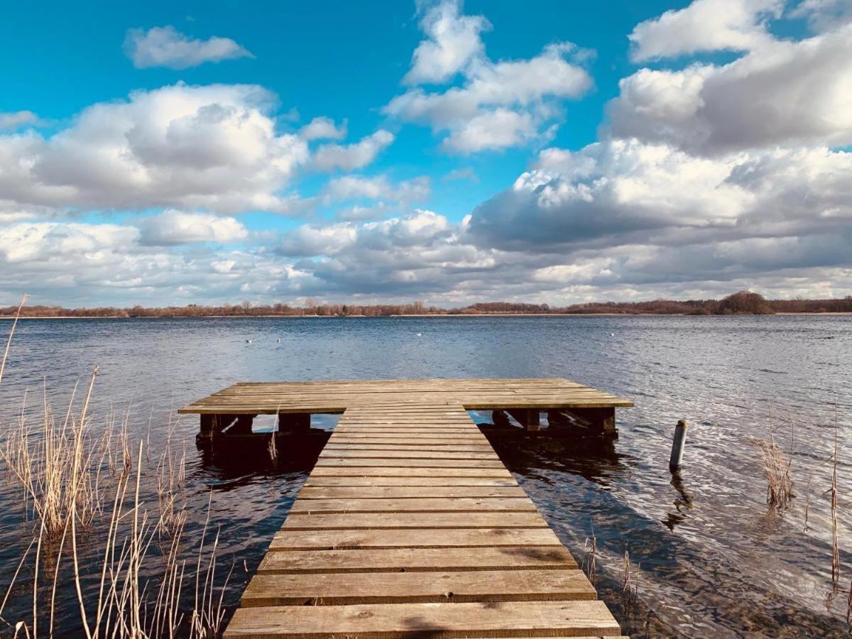Seehotel Zarrentin Zarrentin am Schaalsee Екстериор снимка