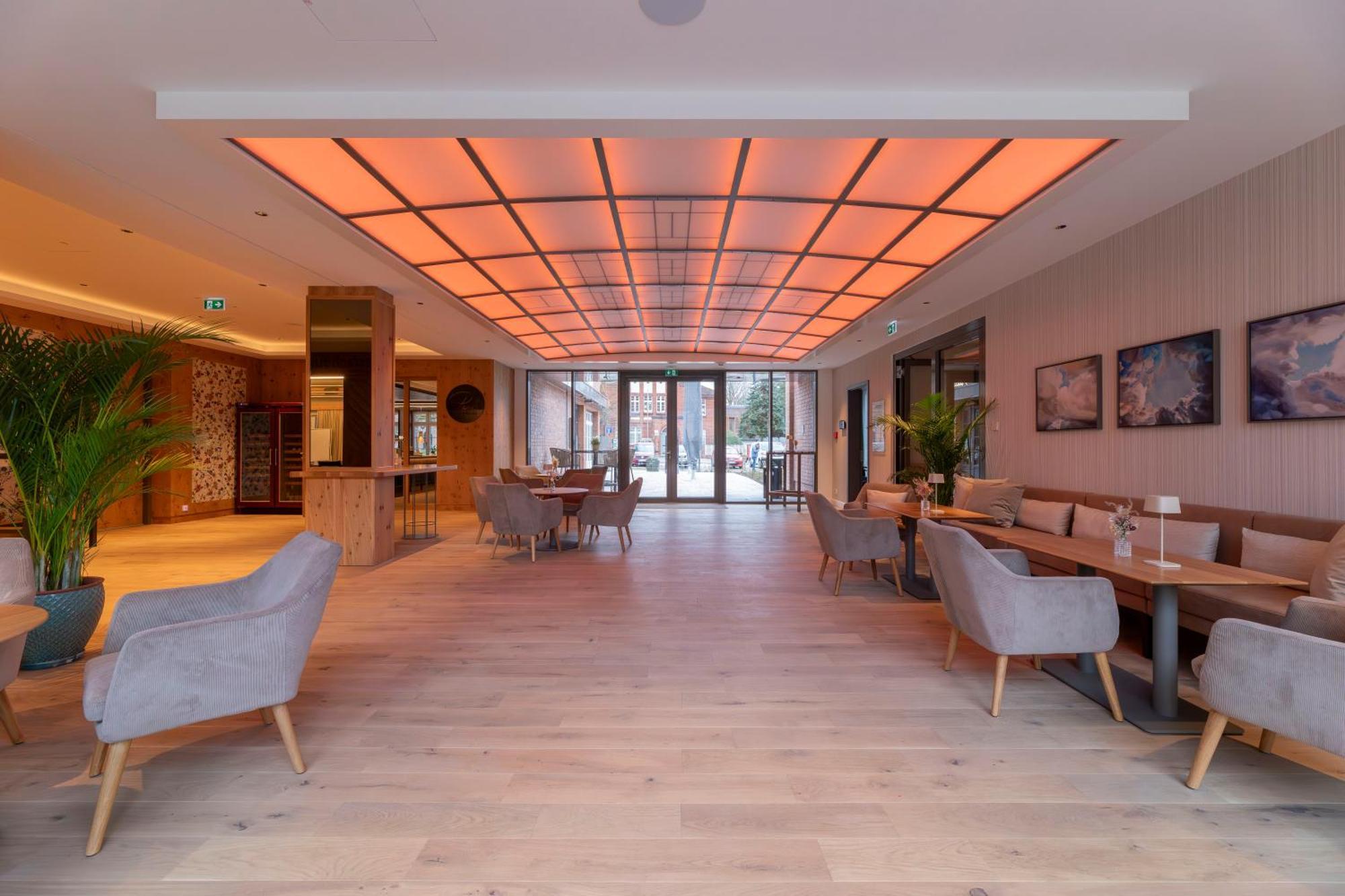 Seehotel Zarrentin Zarrentin am Schaalsee Екстериор снимка