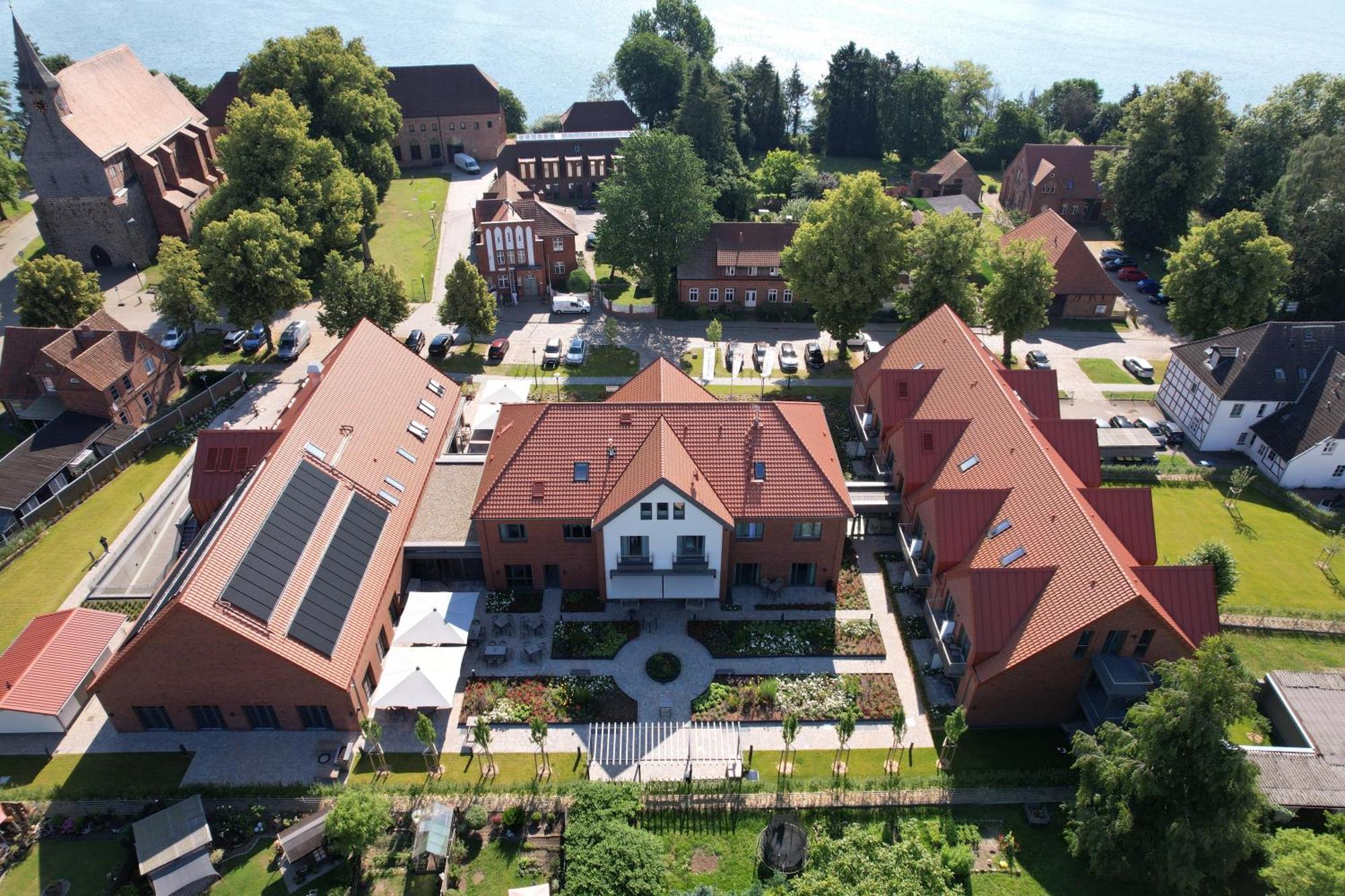 Seehotel Zarrentin Zarrentin am Schaalsee Екстериор снимка